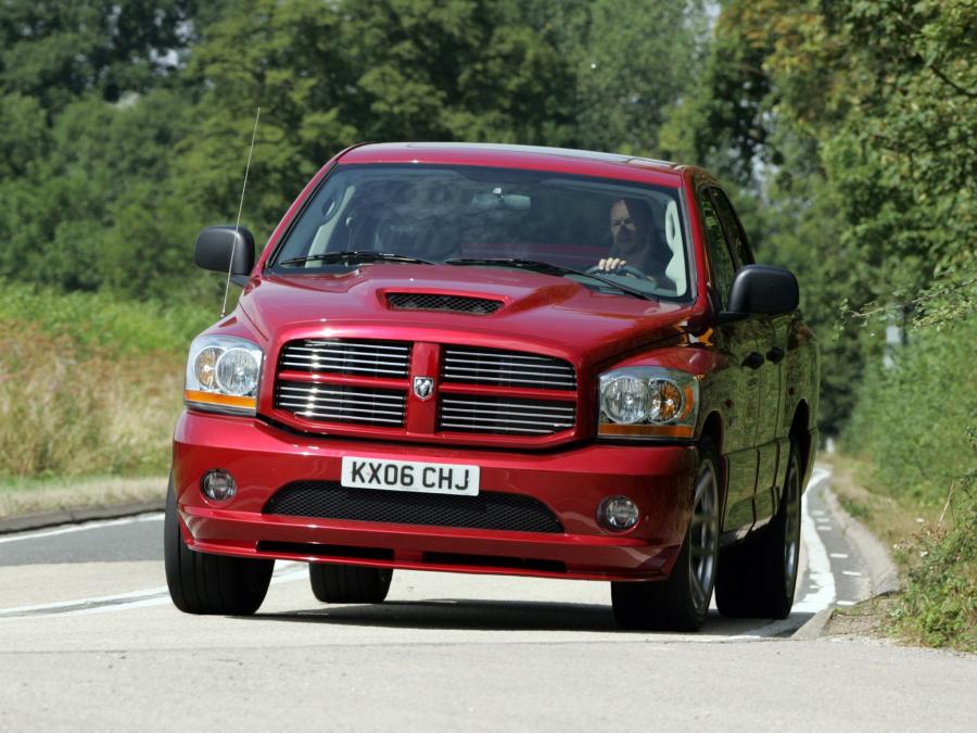  Dodge Ram SRT10 Quad Cab 2005 года  (фото 14 из 27)